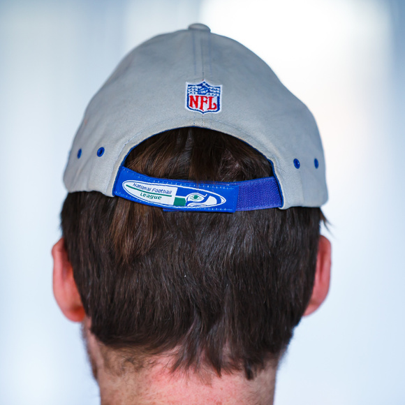 Seattle Seahawks Sidelines hat - Picture 3 of 3